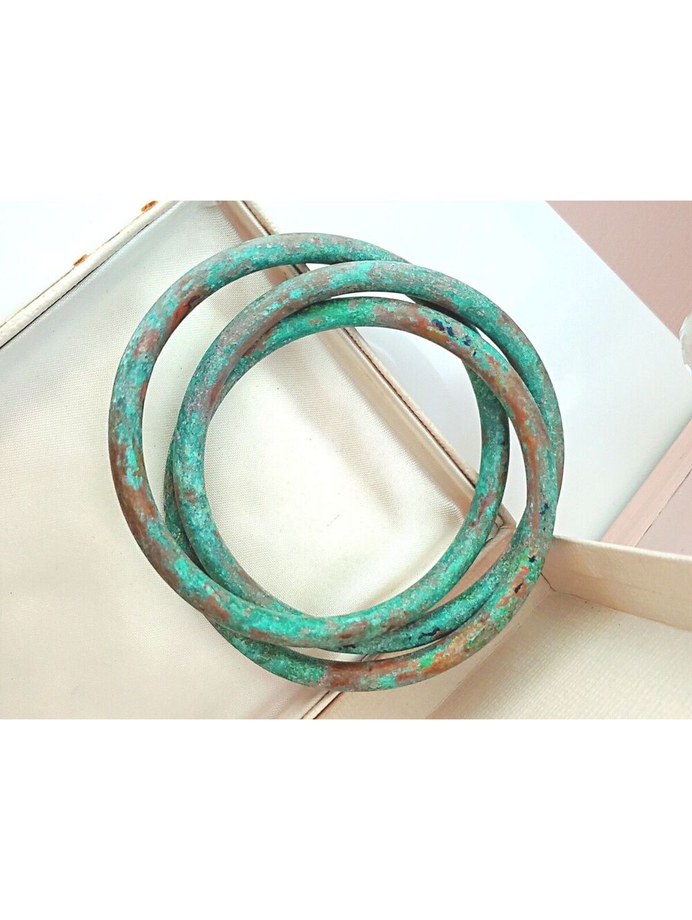 Vintage Green & Bronze Stone Interlocking Bangles Set of 3